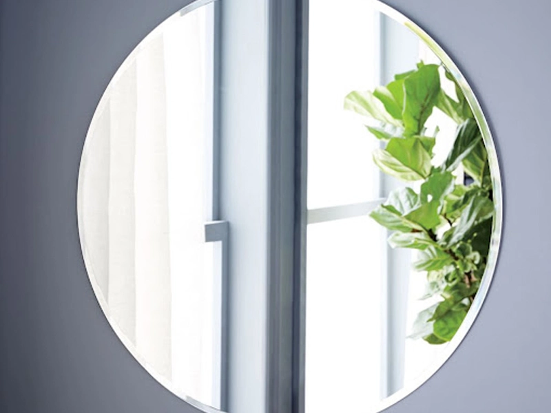 Aplicações de vidro arquitetônico em vidro espelho
